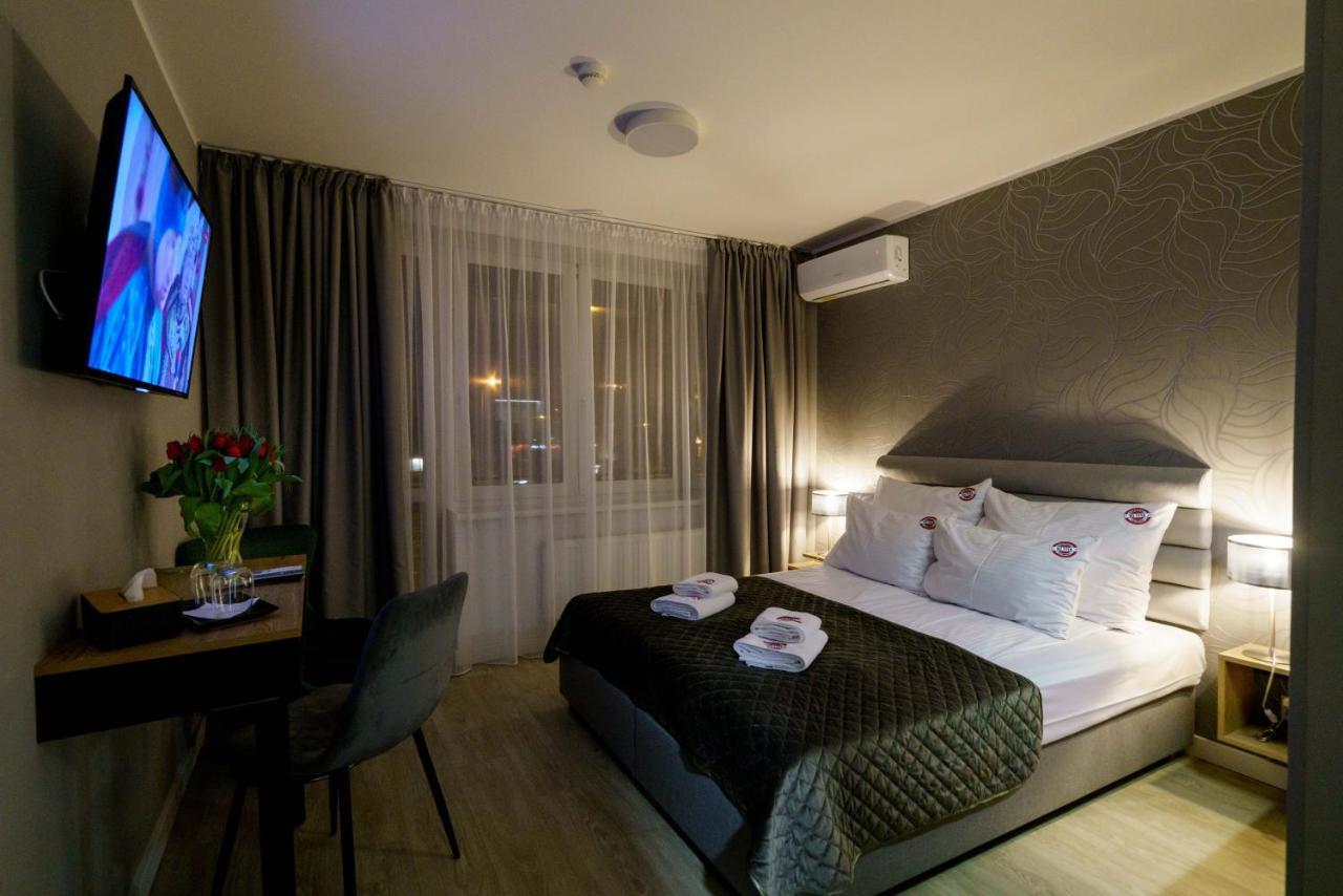 Kamienica No 111A Warsaw Airport Aparthotel Eksteriør bilde